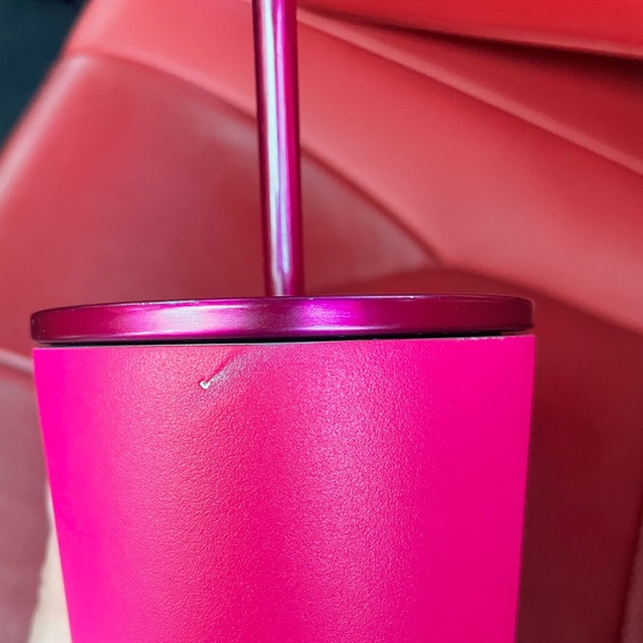 Pink Barbie Starbucks cup - Picture 2 of 4